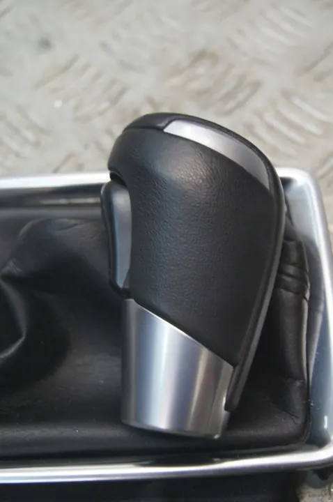 Mazda CX5 Växelspak OEM - Begagnad Del image 3