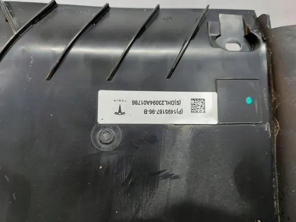 Boîtier Filtre Habitacle Tesla OEM 1601582-00-B Occasion image 3