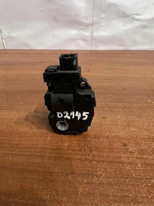 Klepmotor D2145 voor Mercedes-Benz C W204 2009 image 2