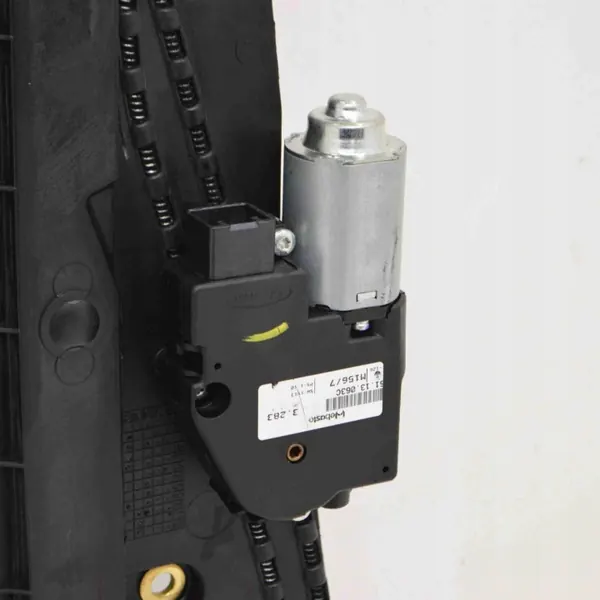 Maserati Ghibli 2014 Schiebedach OEM 6700238820 image 3