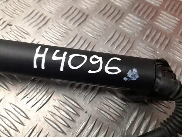 Ressort à gaz Ford OEM EB2B-R402A55-AB État utilisé image 4