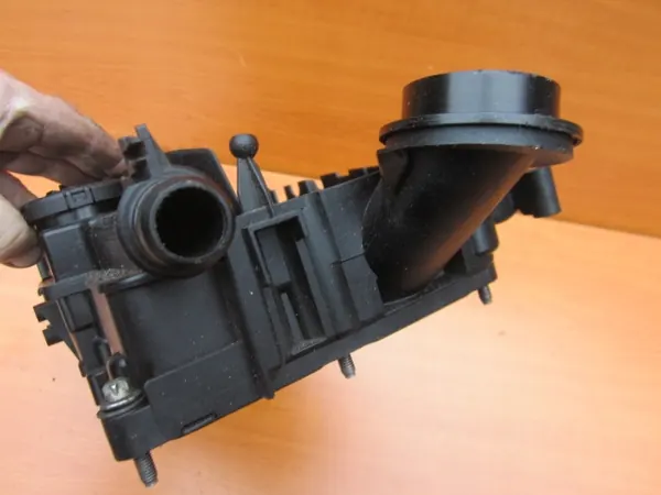 Tampa de válvula BMW X3 X5 X6 B47 8581798 OEM image 10