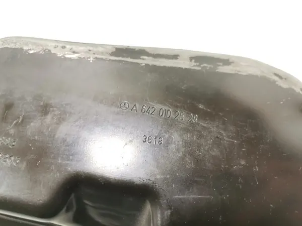 Mercedes-Benz GLS Oljepanna 350 d Diesel 2018 A6420102528 image 5