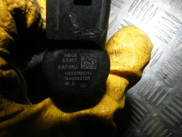 Inyector Renault 1.5DCI, Usado, OEM 166006212R image 2