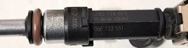 Rampe d'injection Audi A4 A6 C6 2.4 FSI 06E133681F image 4