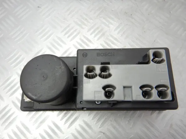 Mercedes central låspump OEM 2108002548 Begagnad image 3