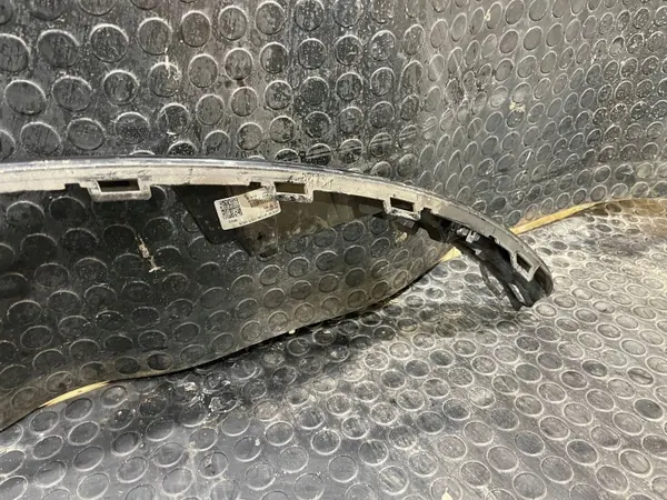 Audi e-tron Parachoques Trasero OEM 4KE807833 image 5