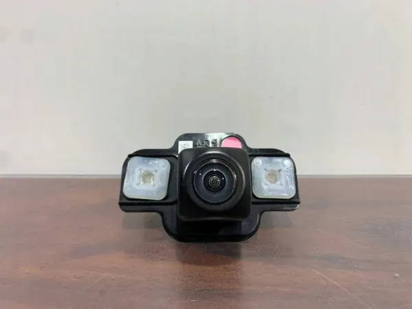 Toyota RAV4 V takakamera OEM 867B0-42030 image 2