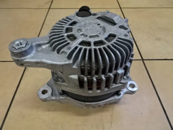 Vaihtovirtageneraattori Subaru Impreza IV GP 2.0B OEM 23700AA911 image 5