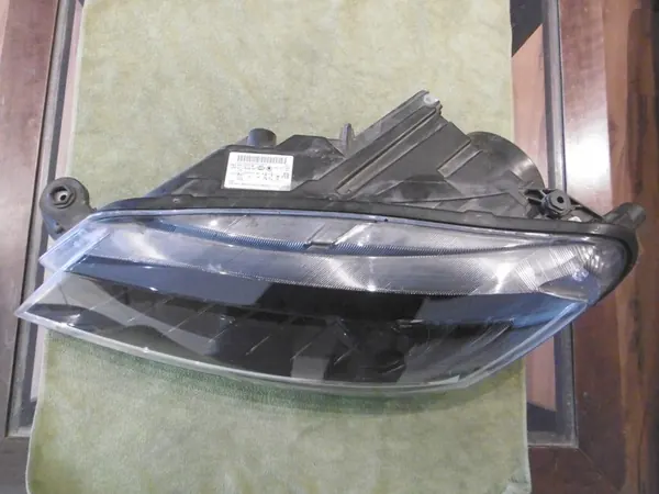 Linker Scheinwerfer Skoda Superb III Xenon LED image 3