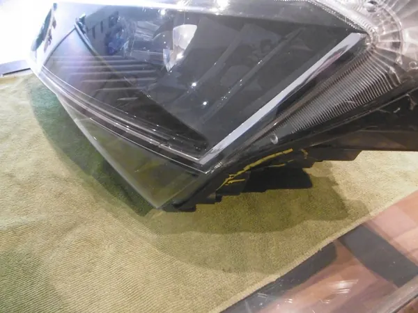 Linker Scheinwerfer Skoda Superb III Xenon LED image 9