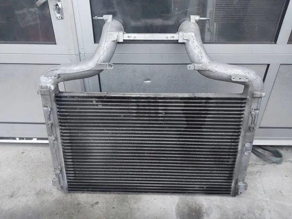 DAF XF Intercooler OEM 2236719 - Käytetty Kunnossa image 4