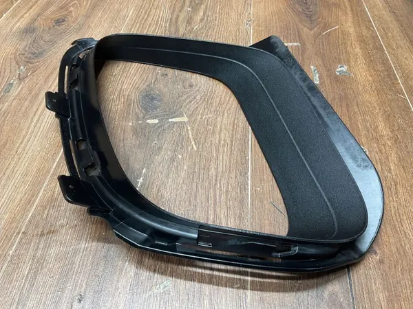 Marco de escape derecho Porsche Panamera 971 OEM 971807952 image 6