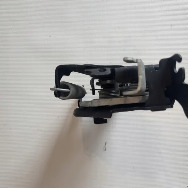 Oikea Konepeltilukko OEM 7347409 BMW 7-sarja G11 image 7