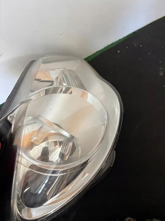 Oikea Ajovalo VW Touran Lift Käytetty image 8