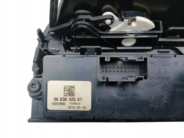 Keskusilmastointiristikko OEM 96638426XT Peugeot 5008 2009-2013 image 3
