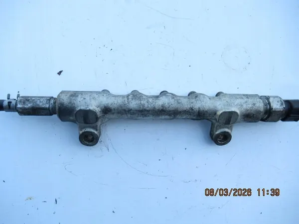 LISTWA WTRYSKOWA TOYOTA COROLLA E12 2.0 D4D OEM image 4