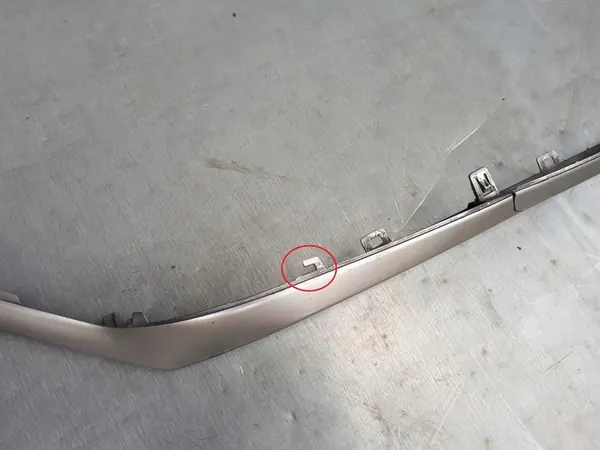 Lexus NX F-sport främre stötfångarlist 52412-78020 image 5