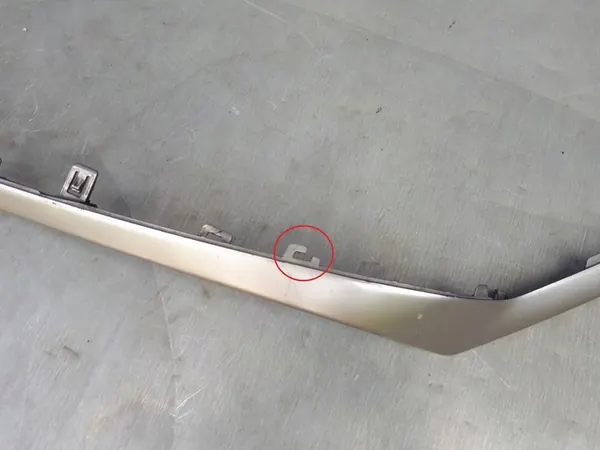 Lexus NX F-sport främre stötfångarlist 52412-78020 image 7