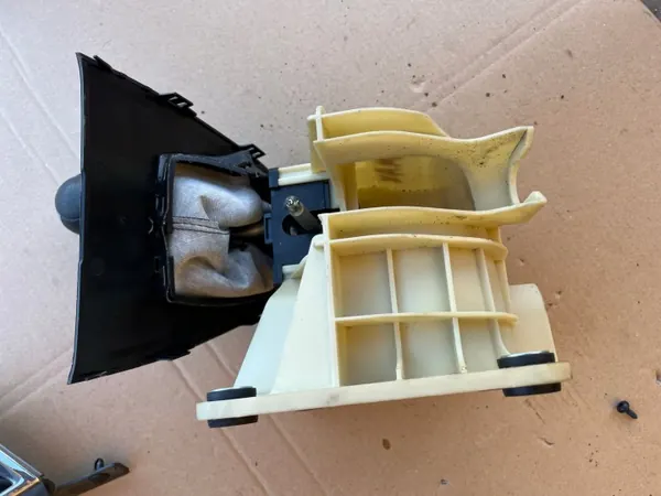 Pommeau de levier Ford C-MAX 2003-2007 OEM 3M5R-7K387-FF image 3