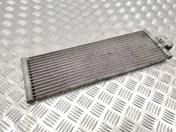 Arrefecedor de óleo Mercedes OEM A2125000600 C W204 image 3
