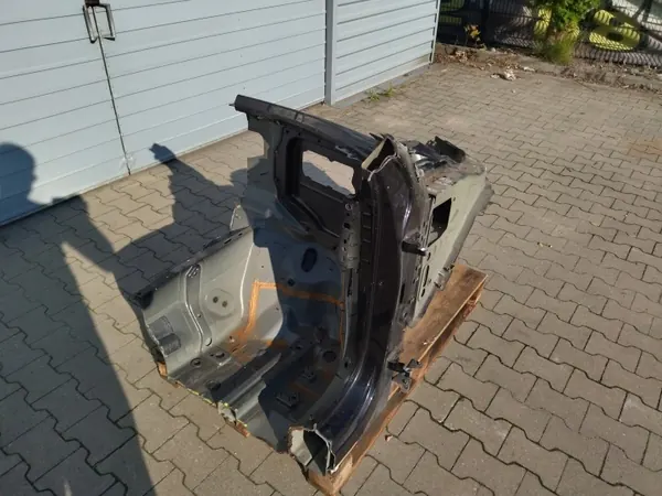 Viertelblech Rechts Vorne Volvo XC60 II 717 OE image 5