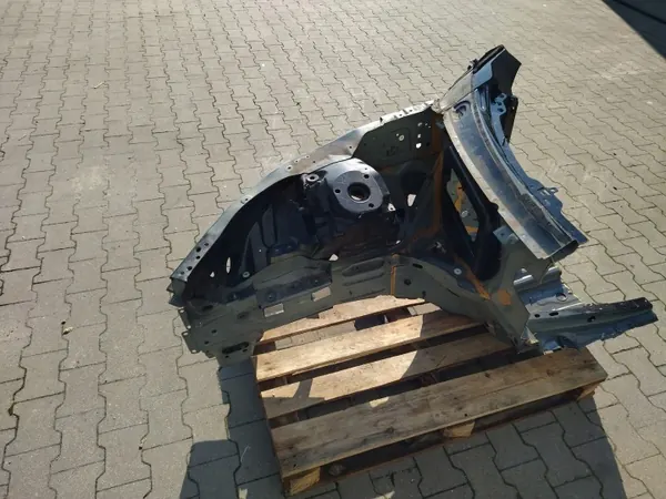 Viertelblech Rechts Vorne Volvo XC60 II 717 OE image 9