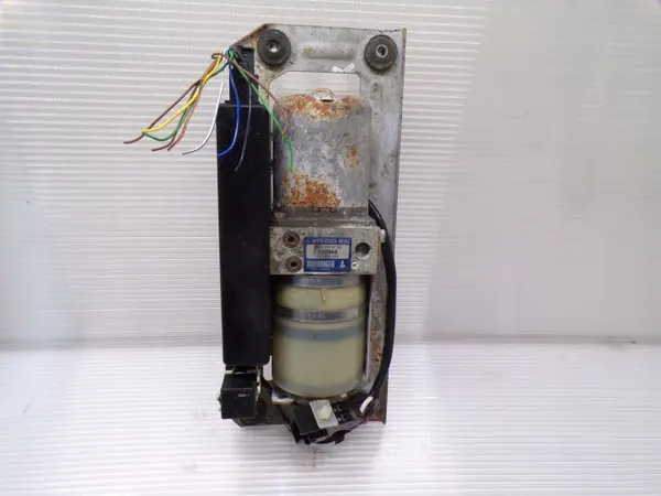 Mercedes-Benz takpump OEM 2155000000 - Begagnad image 2
