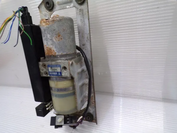 Mercedes-Benz takpump OEM 2155000000 - Begagnad image 3