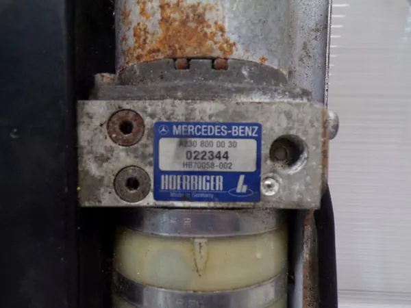 Mercedes-Benz takpump OEM 2155000000 - Begagnad image 4