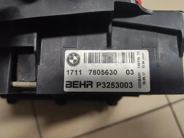 BMW 7 F01 F02 Ytterligare Vattenkylare Vänster image 3