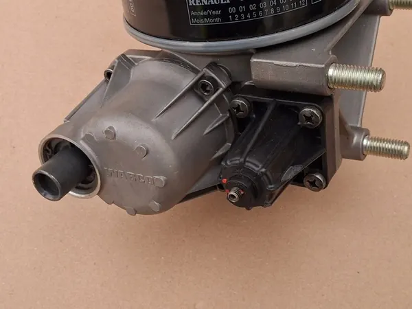 BASE DE SÉCHEUR D'AIR RENAULT MAGNUM WABCO image 7
