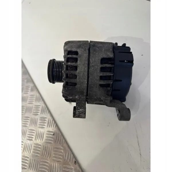 Vaihtovirtageneraattori BMW 3 F30 F35 F31 OE 7823343 image 4