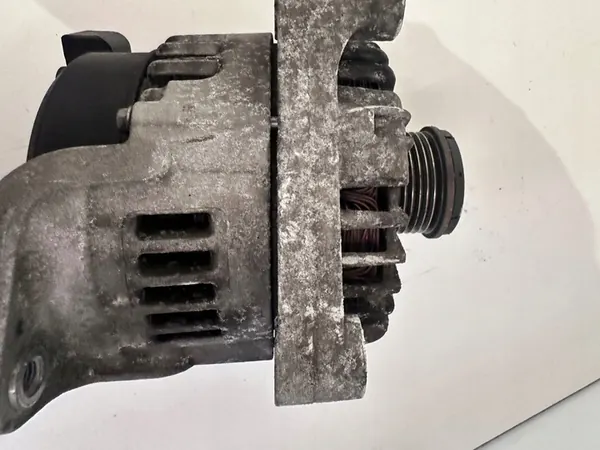 Vaihtovirtageneraattori BMW 3 F30 F35 F31 OE 7823343 image 5