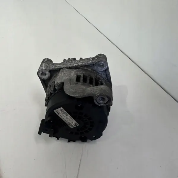 Vaihtovirtageneraattori BMW 3 F30 F35 F31 OE 7823343 image 6