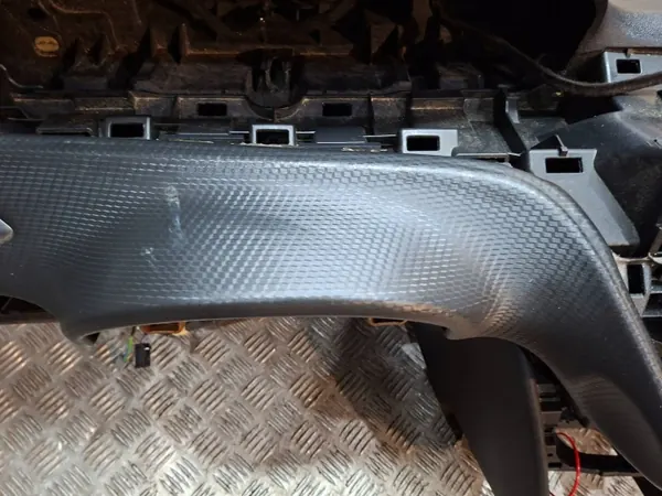 Panneau de console OEM S26282831 pour Peugeot 208/2008 image 4