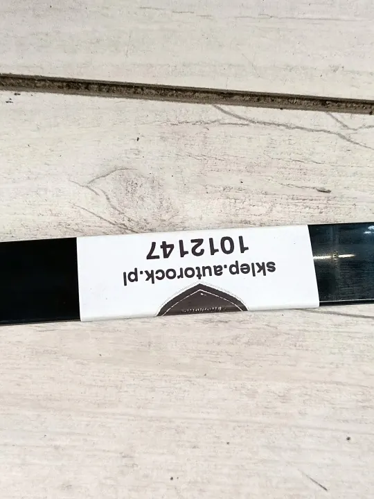 Takaikkunan oikea tiiviste OEM GD9BF215A04AD image 5