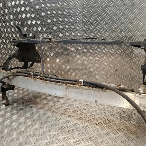 Paraurti anteriore completo MERCEDES-BENZ E (W212) A2126200072 image 9