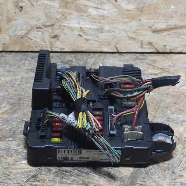 Módulo UPC OEM 8200306032B para Renault Scenic Megane II image 2