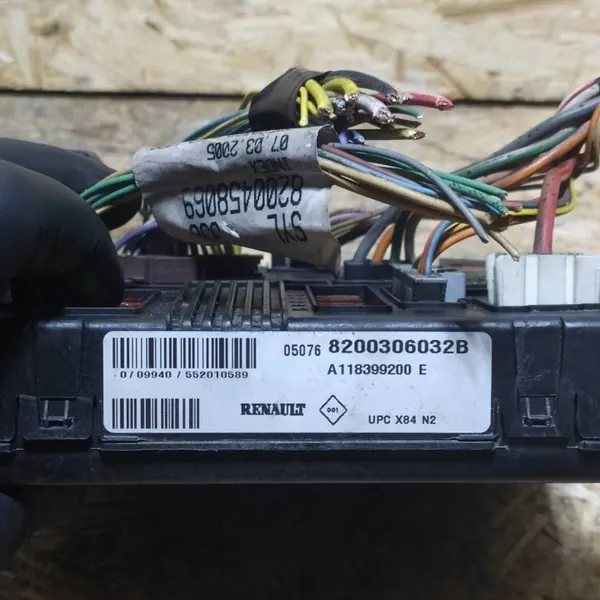 Módulo UPC OEM 8200306032B para Renault Scenic Megane II image 9
