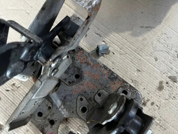 Pédale Embrayage Frein OEM VHB5323 pour Ford Transit image 4