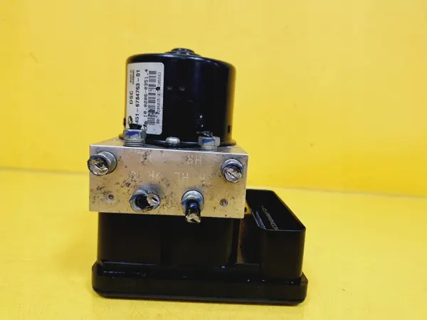 Pompe ABS OEM DRC97892 pour BMW E81 - Contrôleur image 4