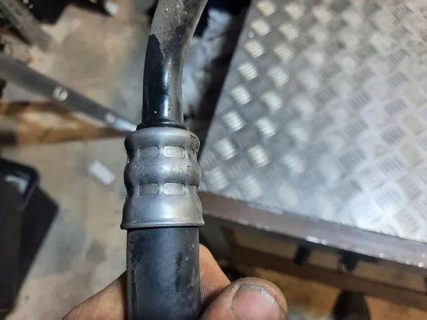 Oljekylarlinje fram OEM 7575455 för BMW 7-serien image 3