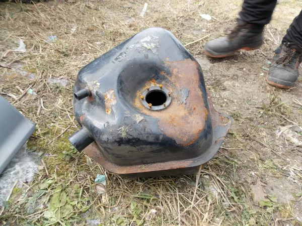 Bränsletank F126-ZBI.PA03 för Fiat 126p - Begagnad image 2