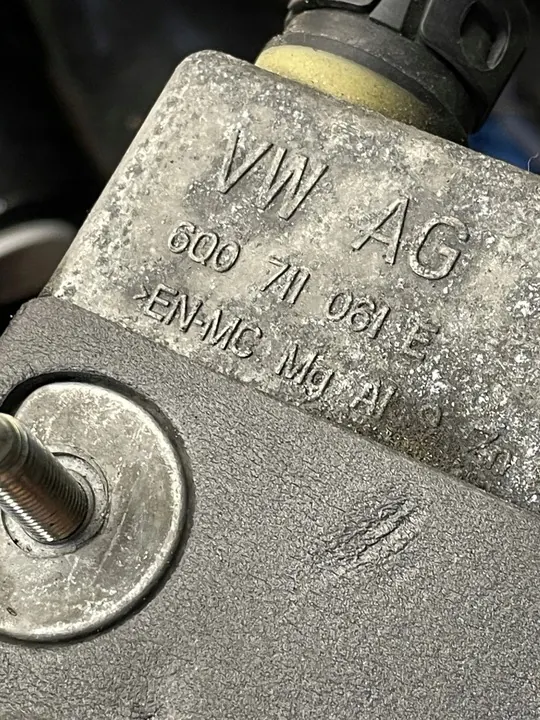 SEAT IBIZA IV 1.2 TDI Gear Shift Lever 6Q0711061E image 3