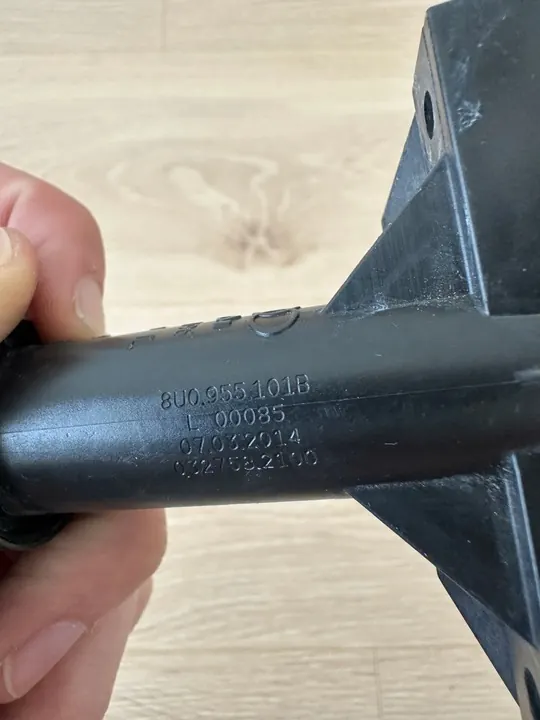 Linker koplampwasinstallatie Audi Q3 8U0955101B image 2