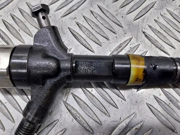 Toyota Injektor 2.0 D4D Corolla E12 image 2