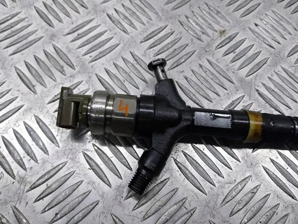 Toyota Injektor 2.0 D4D Corolla E12 image 3