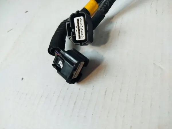 Faisceau Pare-chocs Arrière Renault Kangoo IV OEM 240154458R image 10