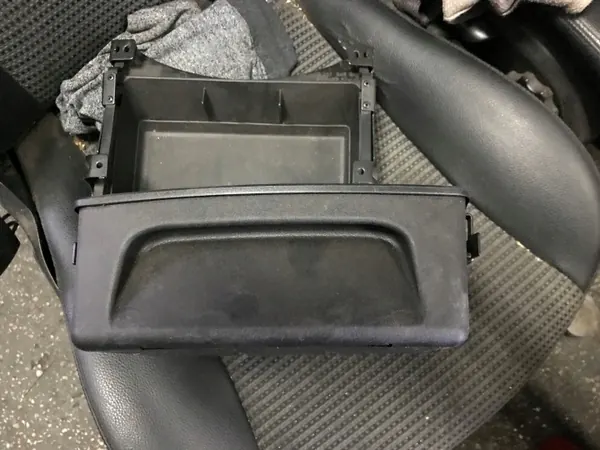 Mercedes W245 voorstoellade OEM FOTELA W245 image 3